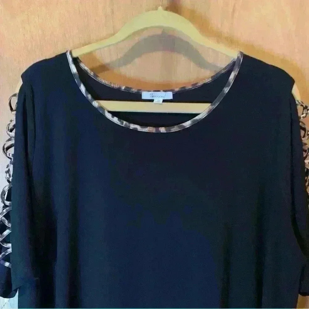 89th and Madison Blouse Short Sleeves 1X - Picture 3 of 15